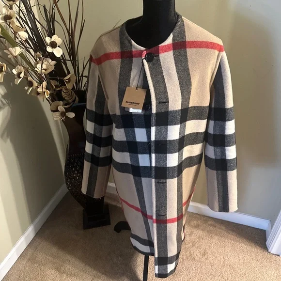 Burberry★素敵！Tisbury Check Reversible Wool Coat Burberry Reversible Check Wool Coat | Neutrals | FARFETCH